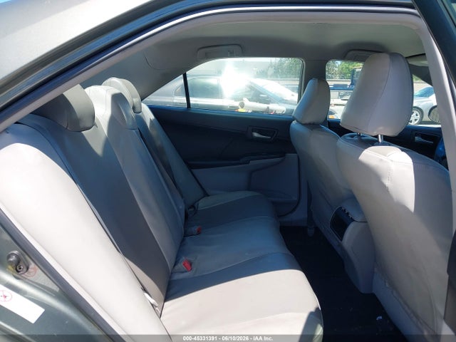 Toyota Camry Le