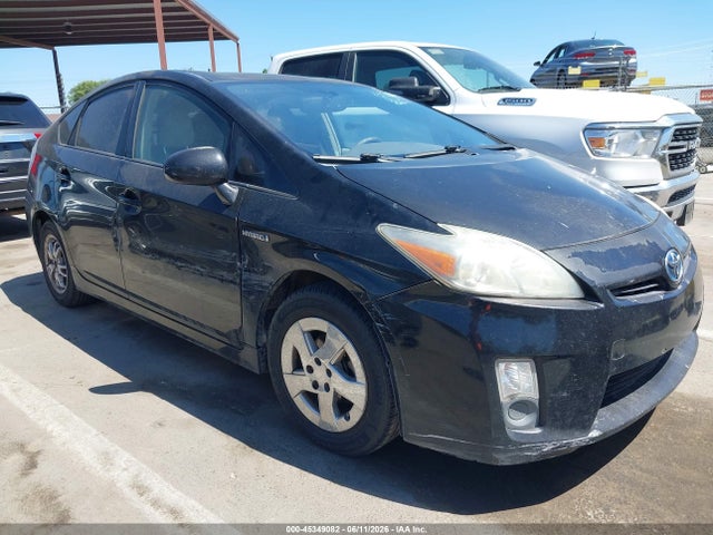 Salvage Toyota Prius Image
