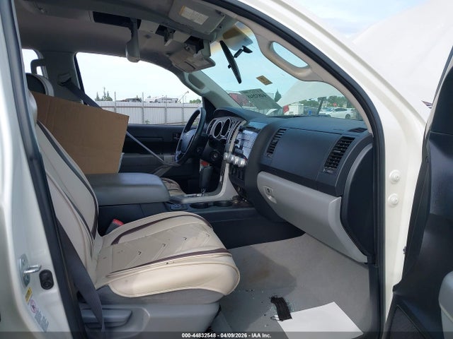 Toyota Tundra Sr5 5.7l V8