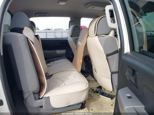 Toyota Tundra Sr5 5.7l V8