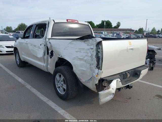 Toyota Tundra Sr5 5.7l V8
