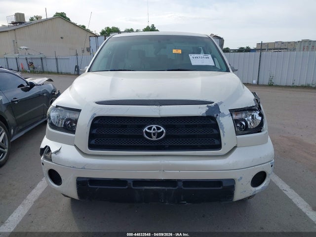 Toyota Tundra Sr5 5.7l V8