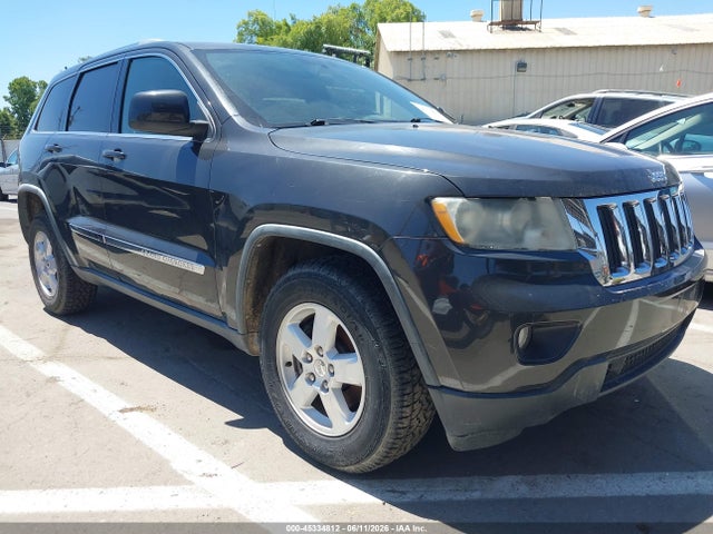 Salvage Jeep Grand Cherokee Image