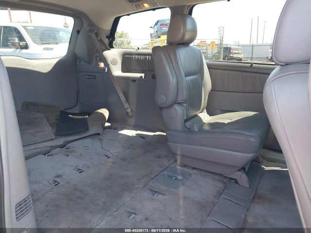 Toyota Sienna Xle