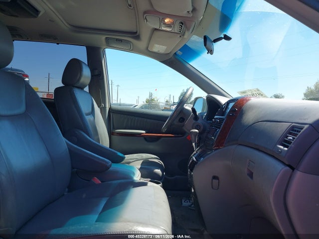 Toyota Sienna Xle