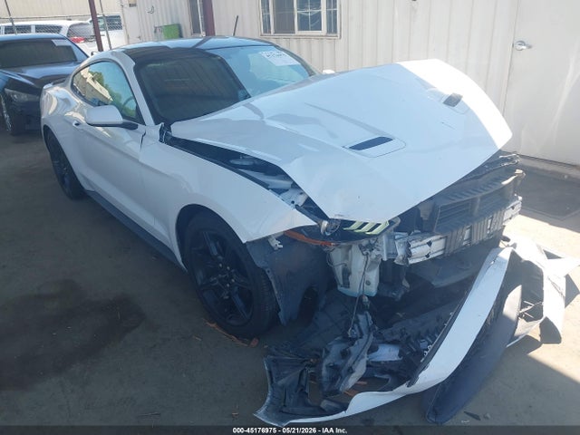 Salvage Ford Mustang Image