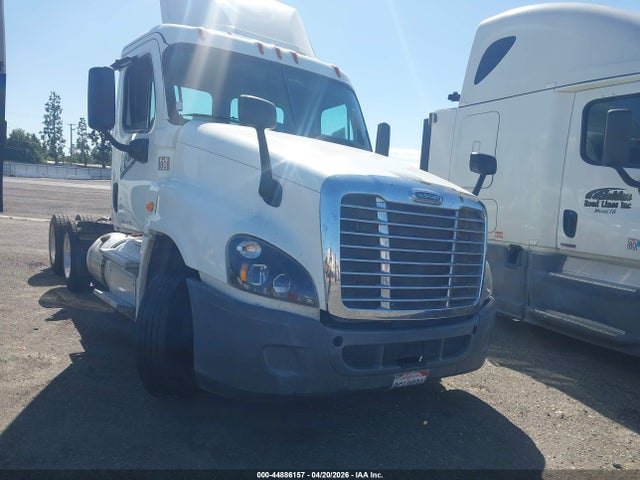 Salvage Freightliner Cascadia 125 Image