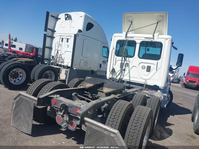 Freightliner Cascadia 125