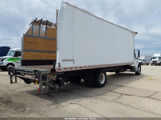 Freightliner M2 106