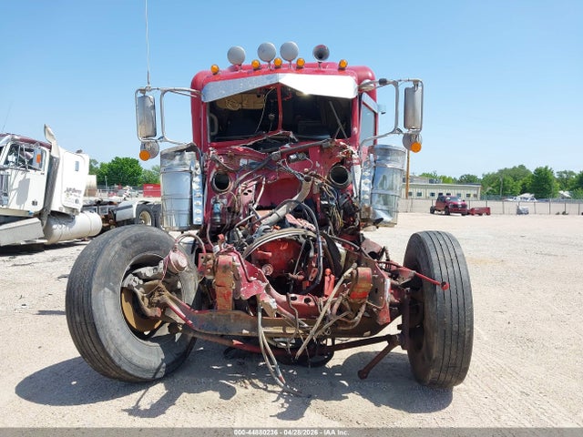 Peterbilt 389