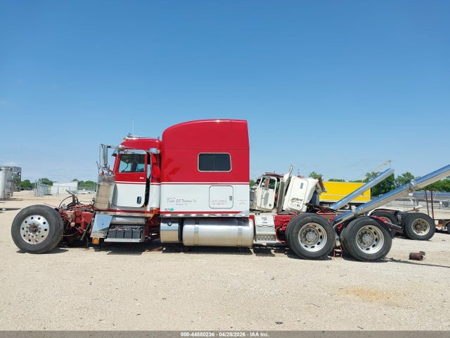 Peterbilt 389