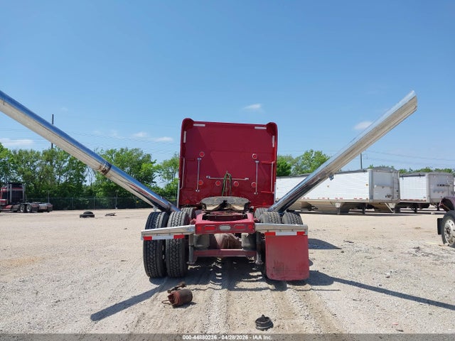Peterbilt 389