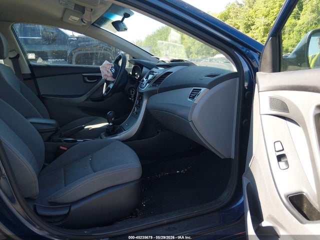 Hyundai ELANTRA Se