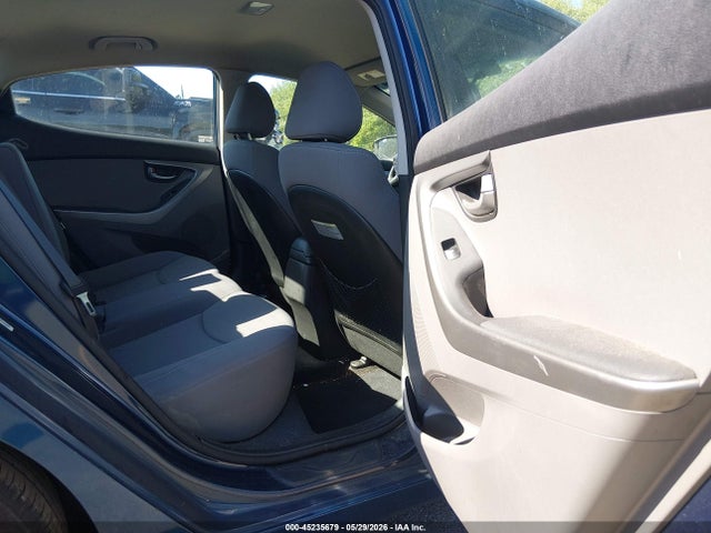 Hyundai ELANTRA Se