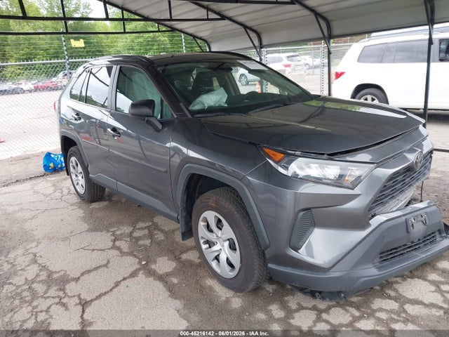 Salvage Toyota RAV4 Image