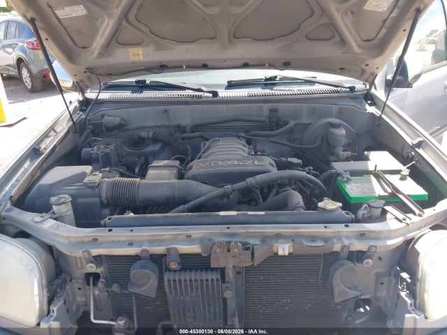 Toyota Tundra Sr5 V8