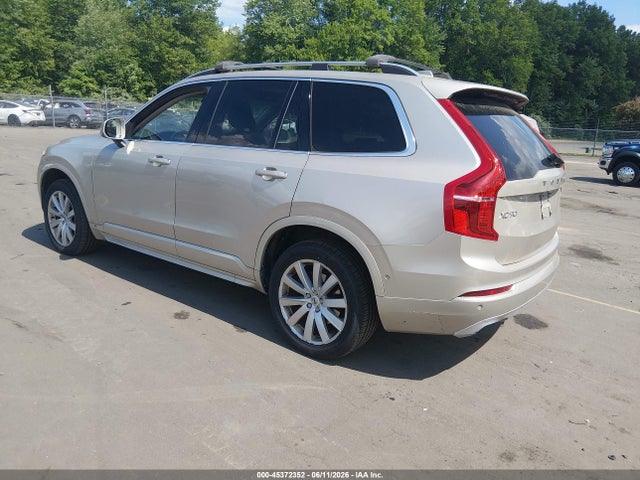 Volvo XC90 T6 Momentum