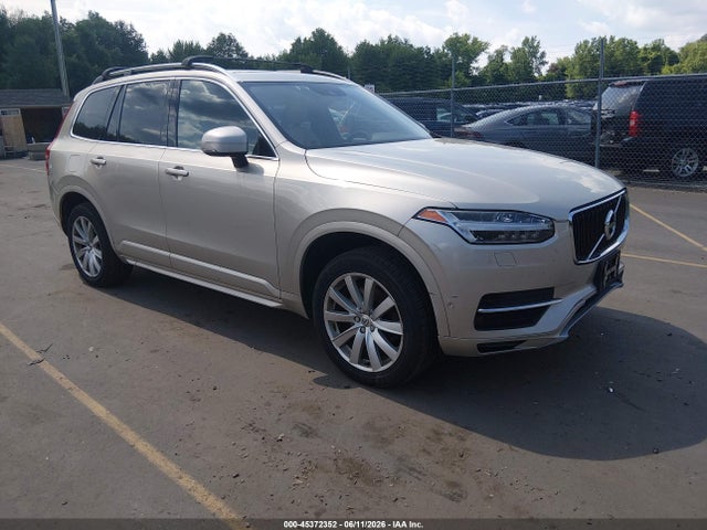 Salvage Volvo XC90 Image