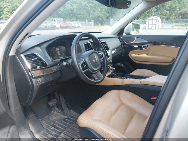 Volvo XC90 T6 Momentum