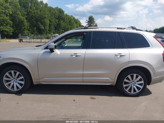 Volvo XC90 T6 Momentum