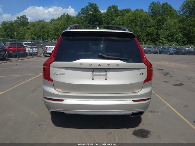 Volvo XC90 T6 Momentum
