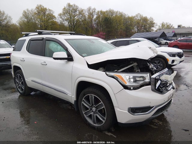 GMC Acadia Denali