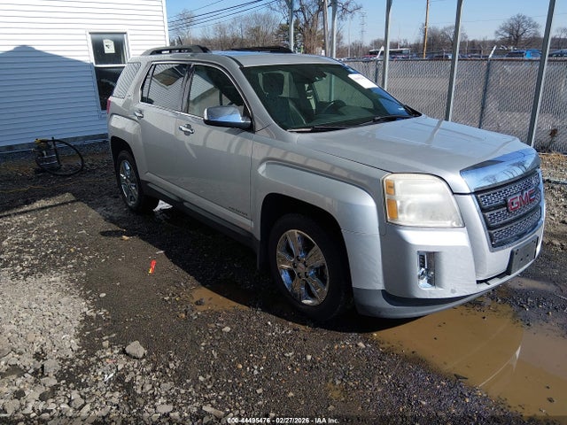 Salvage GMC Terrain Image