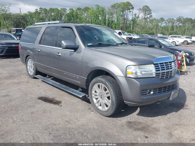 Salvage Lincoln Navigator Image