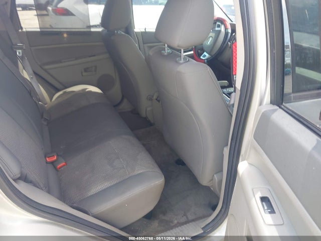 Jeep Grand Cherokee Laredo