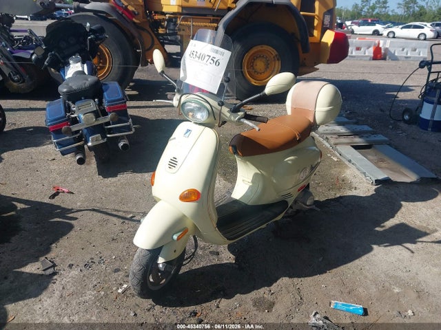 Vespa M198f