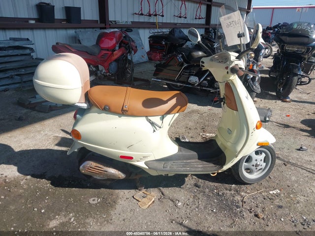 Vespa M198f
