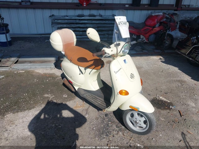 Salvage Vespa M198f Image
