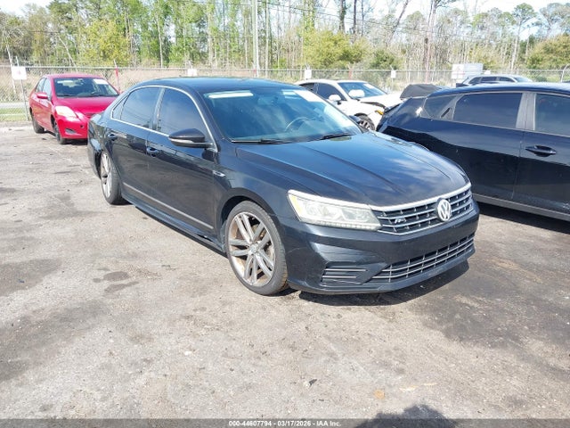 Salvage Volkswagen Passat Image