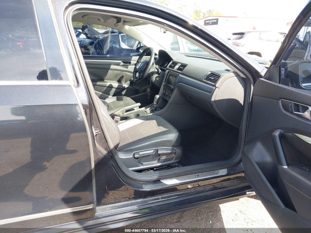 Volkswagen Passat 1.8t R-line