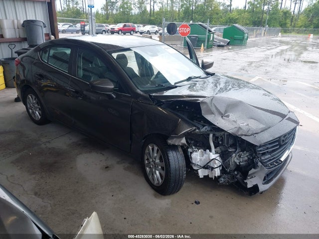 Salvage Mazda Mazda3 Image