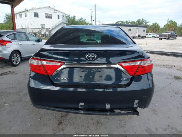 Toyota Camry Le