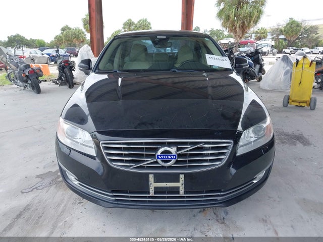 Volvo S80 T6