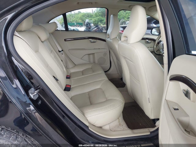 Volvo S80 T6