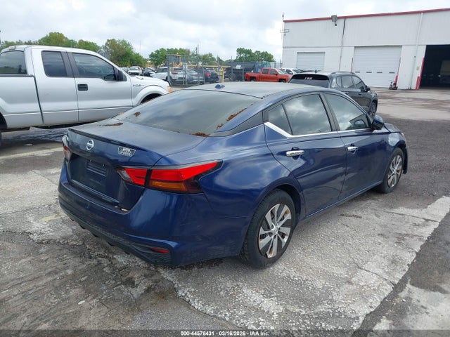 Nissan Altima S Fwd