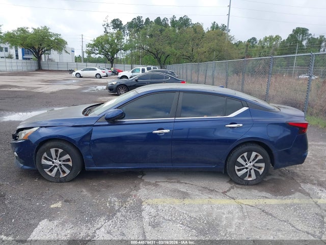 Nissan Altima S Fwd