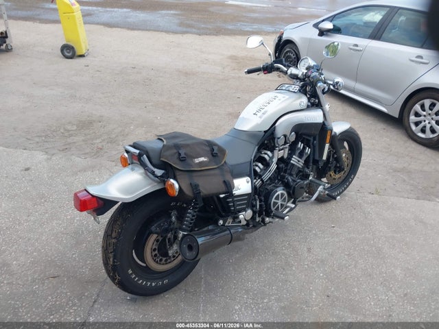 Yamaha Vmx12