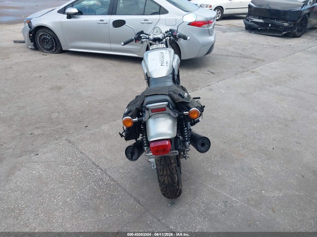 Yamaha Vmx12