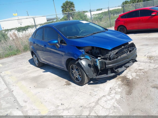 Salvage Ford Fiesta Image