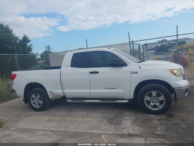 Toyota Tundra Grade 5.7l V8