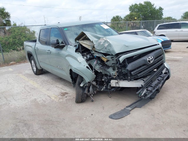 Salvage Toyota Tundra Image