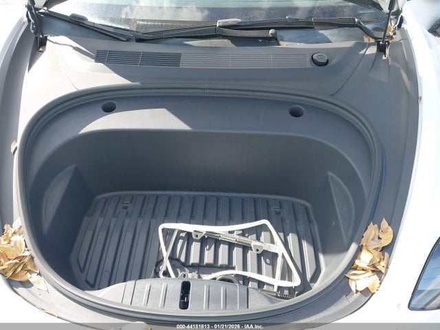 Tesla Model 3 Rear-wheel Drive