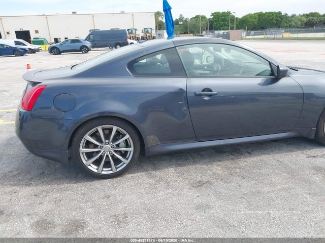 INFINITI G37 Sport