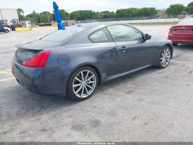 INFINITI G37 Sport