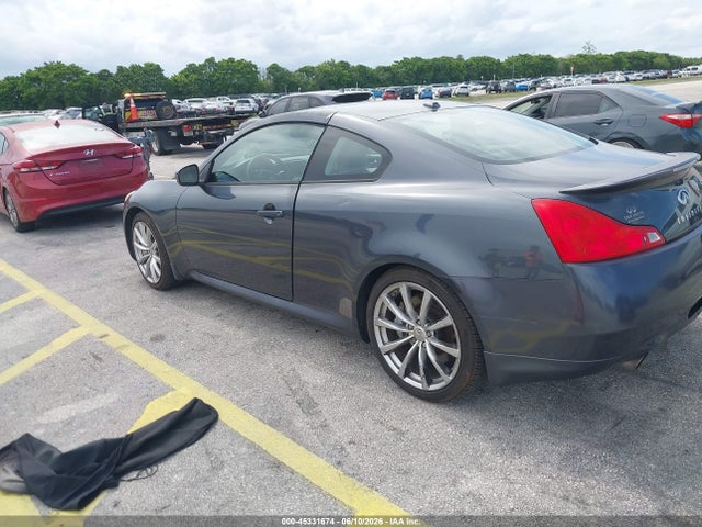 INFINITI G37 Sport