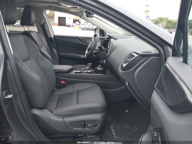 Lexus NX Premium